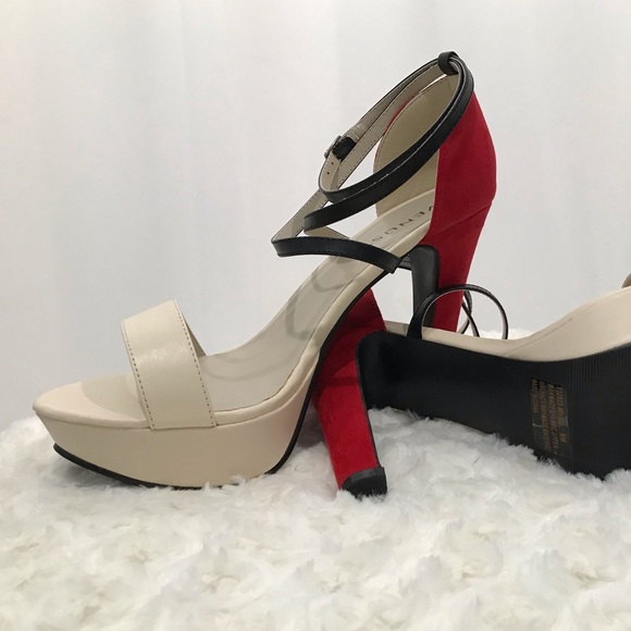 Platform Heels - New in Box - Picture 5 of 5